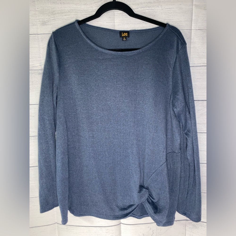 Lee Women’s Soft Long Sleeve Shirt Sweater Size XL Blue
